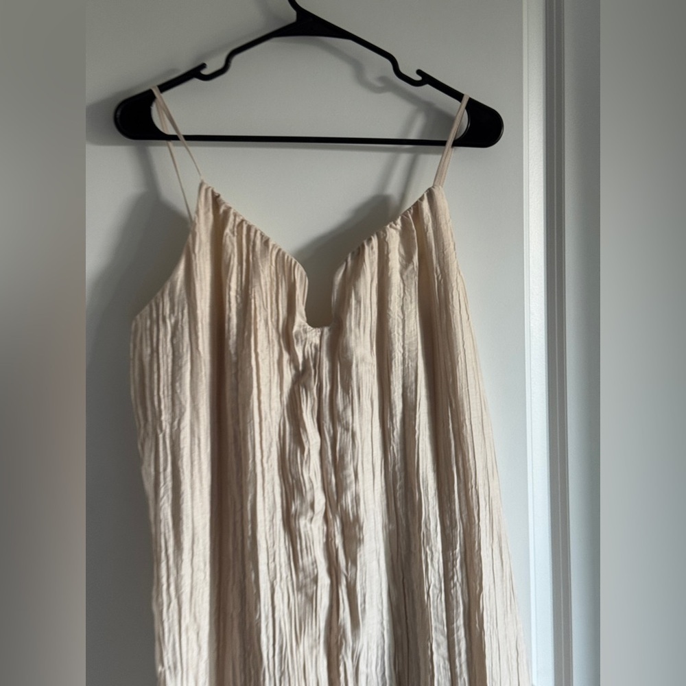 H&M‎ Edition Crinkle Midi Dress in Ivory, Sz S Loose fit New with imperfections. - Picture 6 of 12